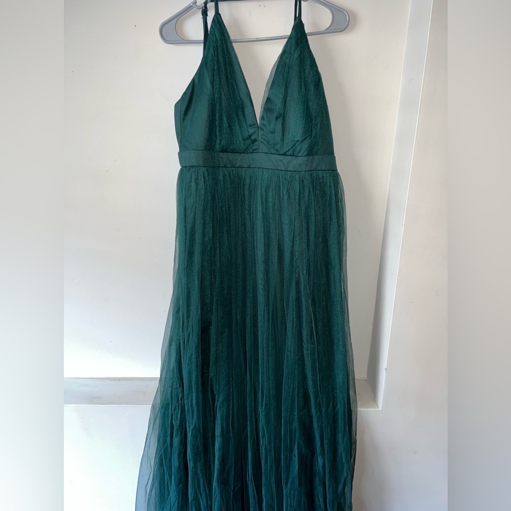 Lulu's Deep Green V-Neck Tulle Maxi Dress